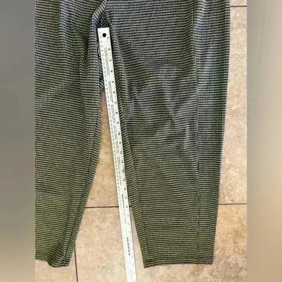 NWT Liverpool Reese Slim Straight Leg Black Tan Herringbone Pants Size 18w - Picture 9 of 9